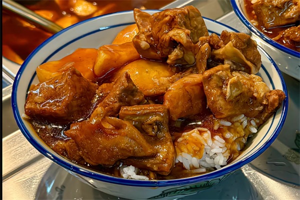 投资一个盖东来大块牛肉饭多少钱？盖东来大块牛肉饭公司总部电话